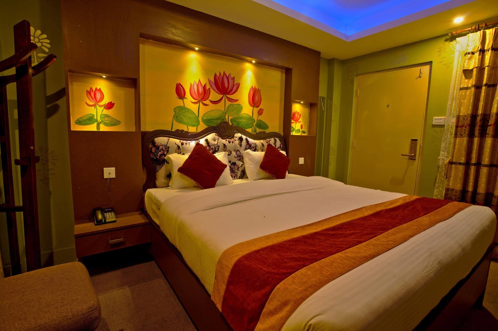 Hotel Nepal Tara Katmandu Kültér fotó