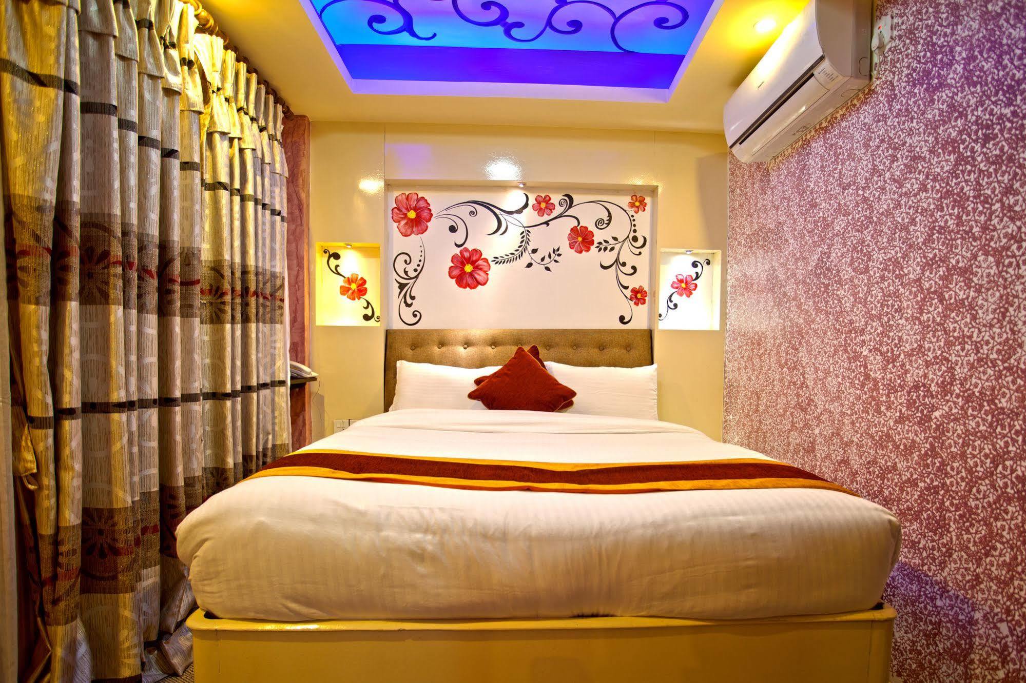 Hotel Nepal Tara Katmandu Kültér fotó