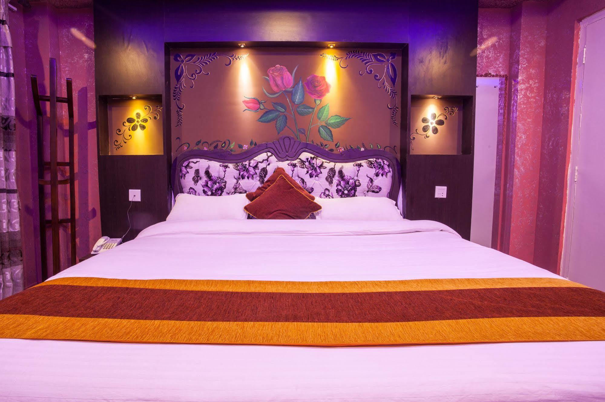 Hotel Nepal Tara Katmandu Kültér fotó