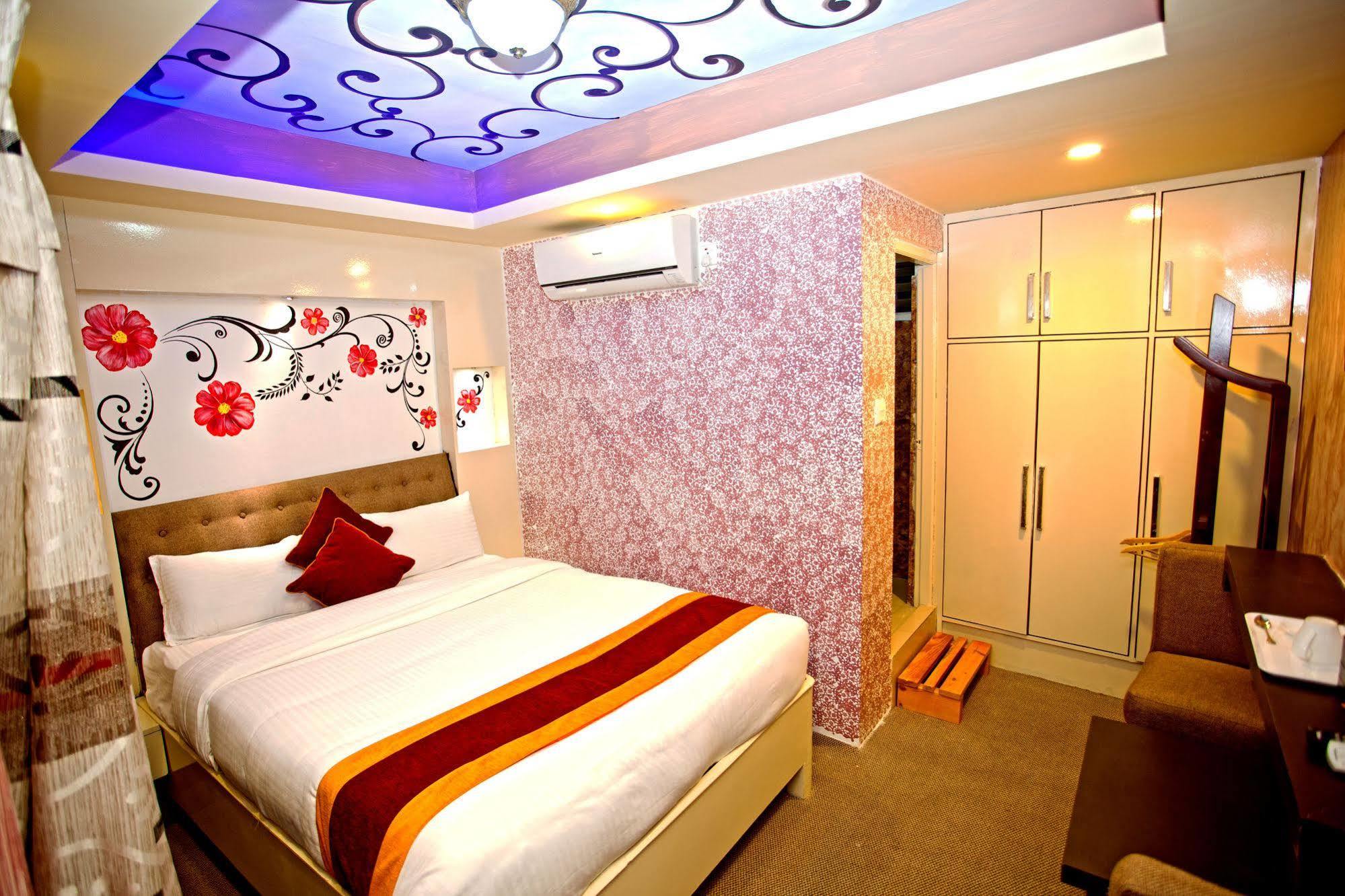 Hotel Nepal Tara Katmandu Kültér fotó